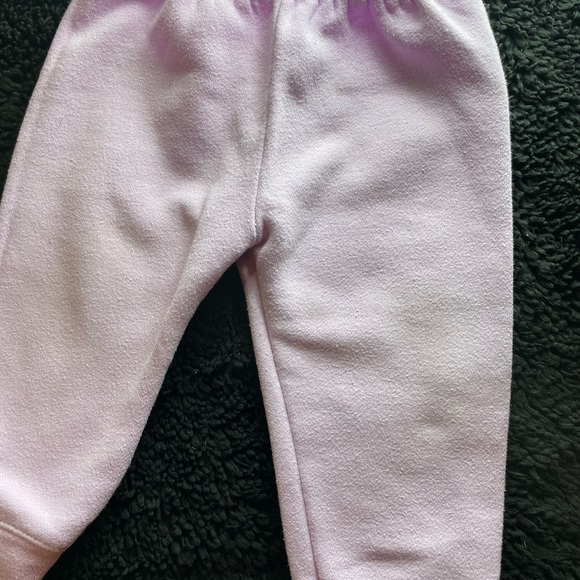 Baby Girls Gray Sweatshirt with Owls w/ purple sweatpants | 6-9 months - Picture 6 of 7